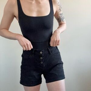 Vintage Levis Black Denim shorts